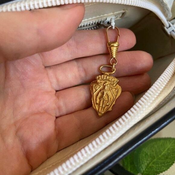 Auth Gucci GG Logo White Shoulder Bag - Picture 9 of 9